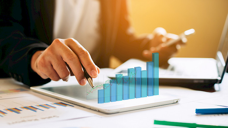 Navex Survey Reveals Only 1/3 of Executives Believe Their Company is Performing "Very Effectively" on ESG Metrics