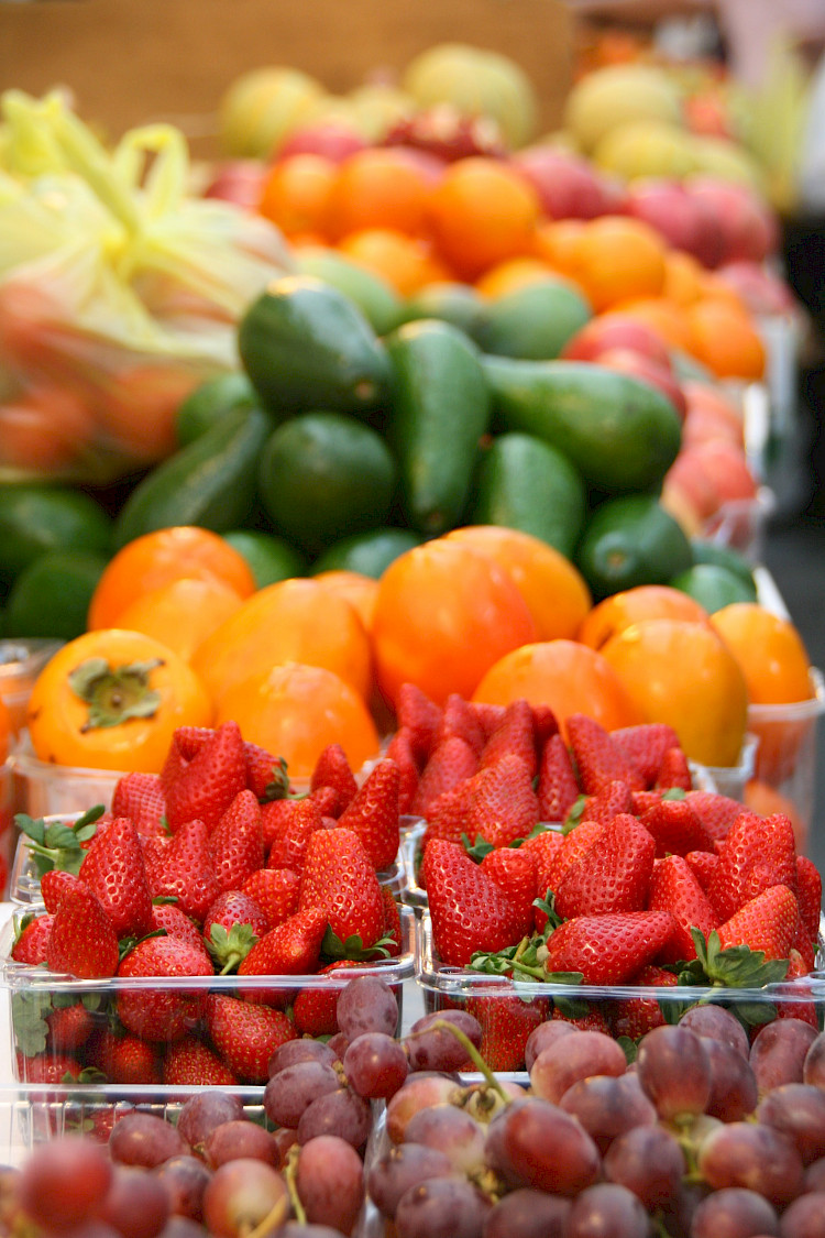 ASDA Removes 'Sell By' Dates from Over 200 Fruit and Vegetable Products in Bid to Cut Food Waste